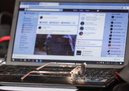 Номера более 400 млн пользователей Facebook утекли в Сеть