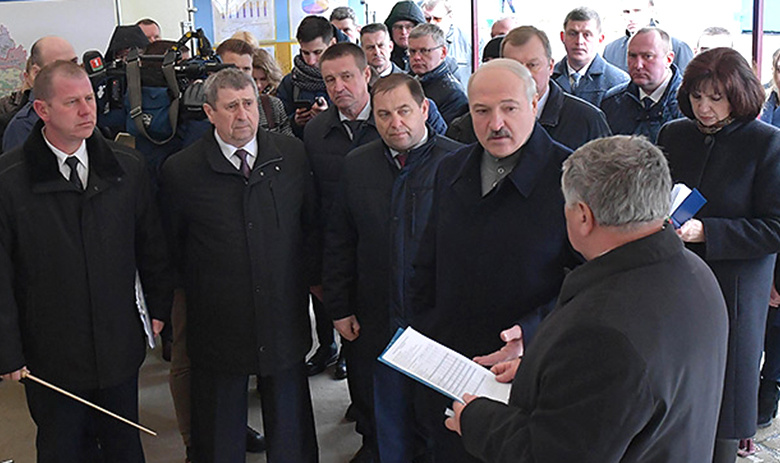 Александр Лукашенко на ферме «Купаловское»