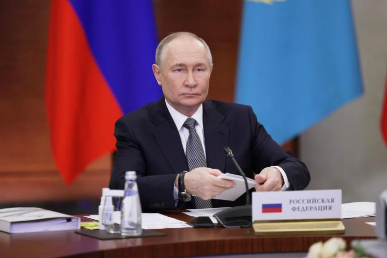 Владимир Путин на заседании Высшего Евразийского экономического совета в узком составе
