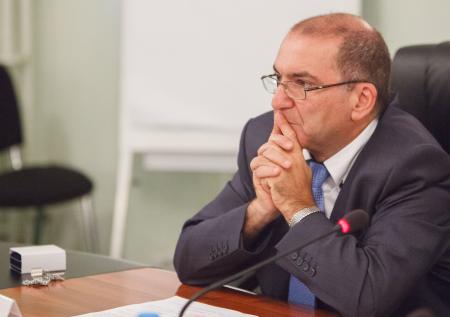Главой АРБ вновь избран Гарегин Тосунян