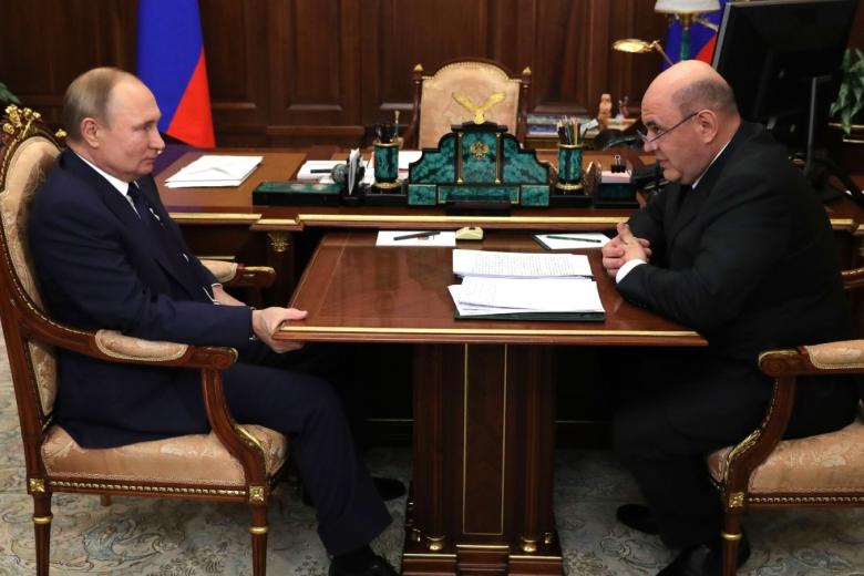 Президент РФ Владимир Путин и премьер-министр России Михаил Мишустин