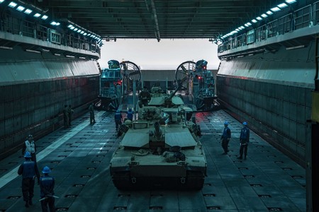 Названо число танков, которые Киев получит в первую волну военной помощи