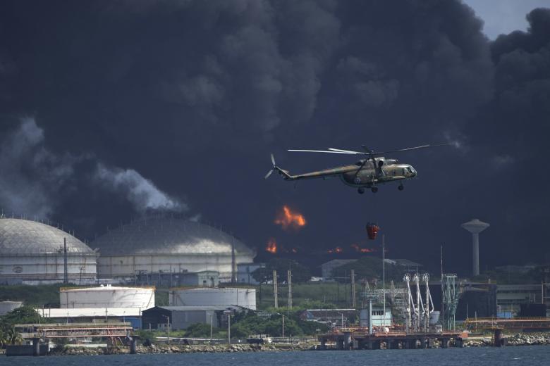 Пожар на базе хранения нефти в кубинской провинции Матансас