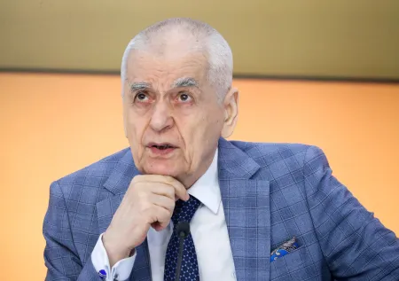 Онищенко раскрыл, возможно ли навсегда защититься от вирусов