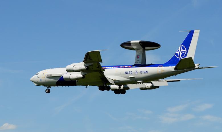 Авиаразведчик НАТО Boeing E-3A AWACS