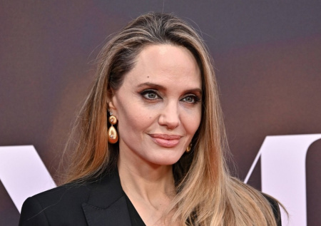 Стало известно, кто отправил Анджелину Джоли на Украину