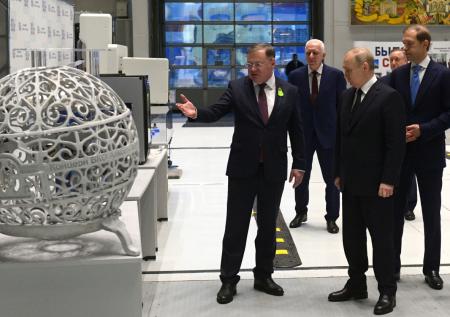 «Никаких обвалов не ожидается»: Путин о работе Обуховского завода после СВО