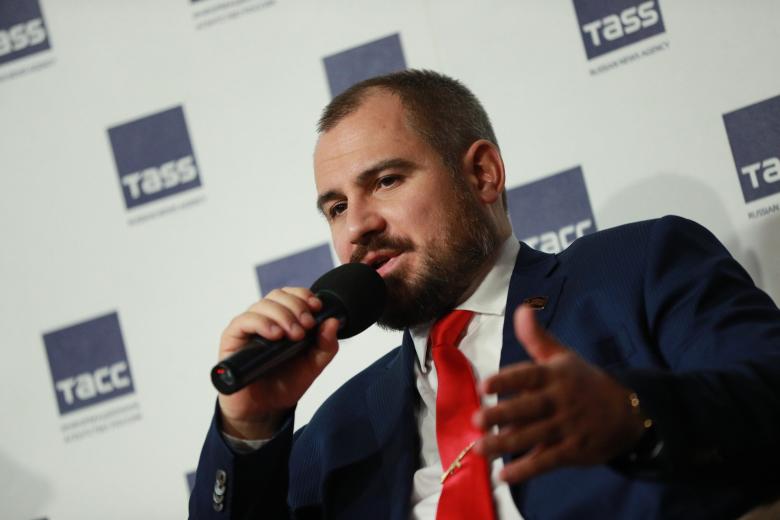 Максим Сурайкин