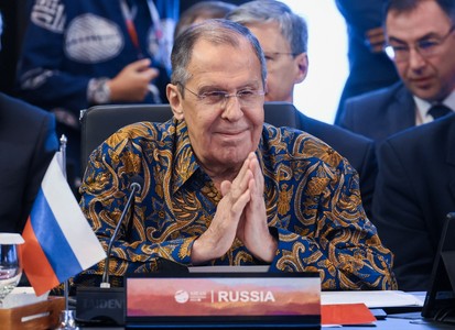 Эрудит, модник, поэт: неожиданные фото Сергея Лаврова
