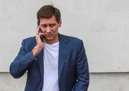 Суд добавил Дмитрию Гудкову ещё 10 суток ареста
