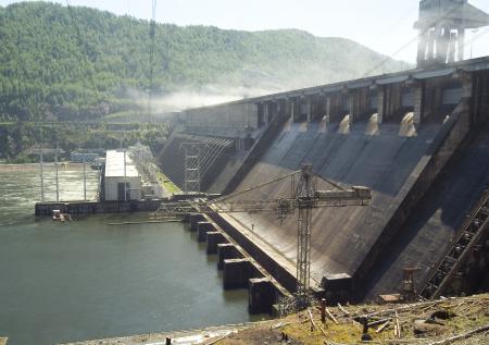На Красноярской ГЭС объяснили увеличение сброса воды
