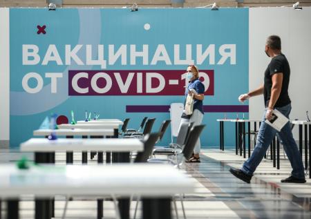 Врач раскрыл частые побочные эффекты прививки от COVID