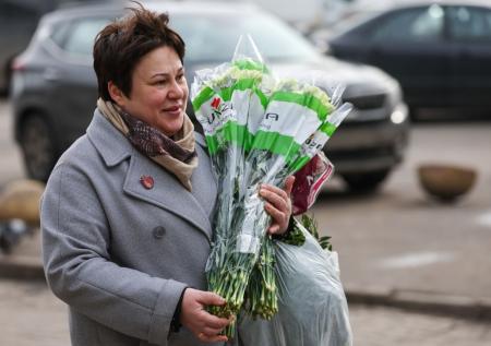 8 Марта без стресса: раскрываем секретные места с низкими ценами на цветы