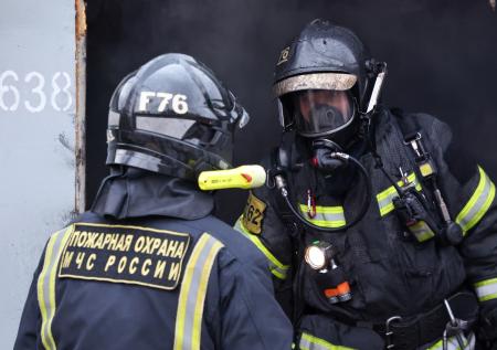 В Госдуме призвали уравнять в правах всех спасателей в России