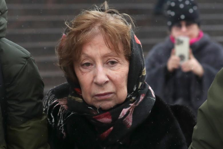 Лия Ахеджакова