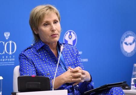 Составлен список телеведущих, которые уехали из России после начала СВО