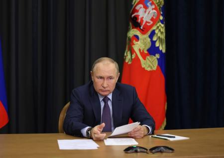 Путин поручил создать систему центров испытаний беспилотников