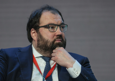 Глава Минцифры назвал дату запуска отечественной «Википедии»