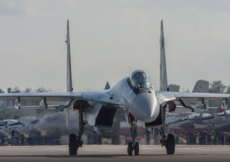 Российские истребители поразили девять баз боевиков в Сирии