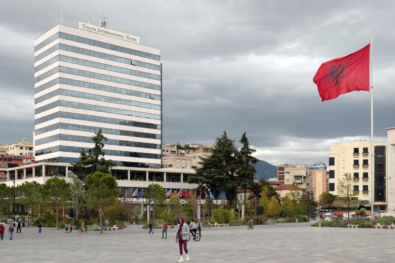 Тирана, Албания