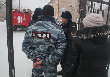 Спортшколу эвакуировали из-за угрозы взрыва