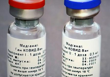 Доброволец рассказал о побочных эффектах российской вакцины от COVID-19