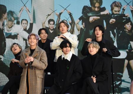 Южнокорейское чудо: как BTS покорили мир и почему такой группы нет в России