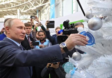 Путин примет участие в благотворительной акции «Ёлка желаний»