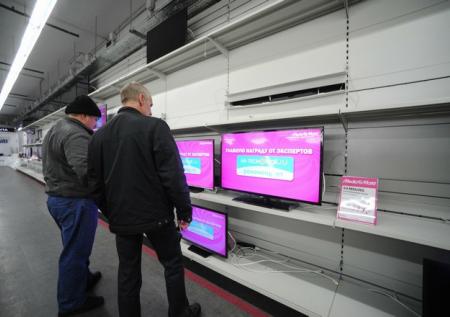 DNS подняла цены на электронику на 30%