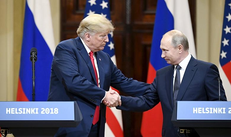 Президент США Дональд Трамп и президент РФ Владимир Путин