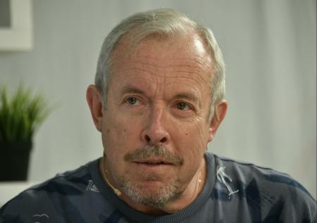 Колоссальные убытки, оскорбления россиян, помощь ВСУ: как живет Макаревич