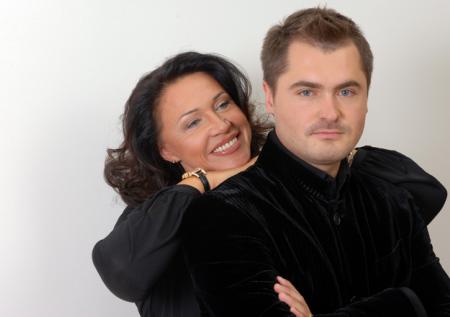 Молодой муж Бабкиной рассказал, когда певицу выпишут из больницы