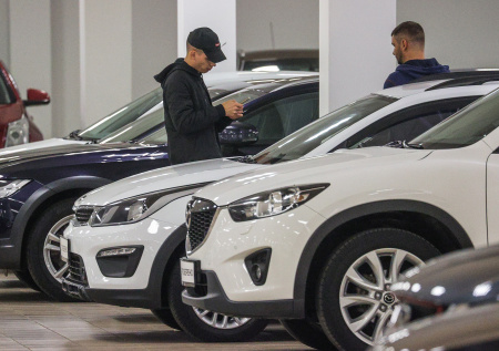 Стало известно, насколько подорожают новые автомобили в 2025 году