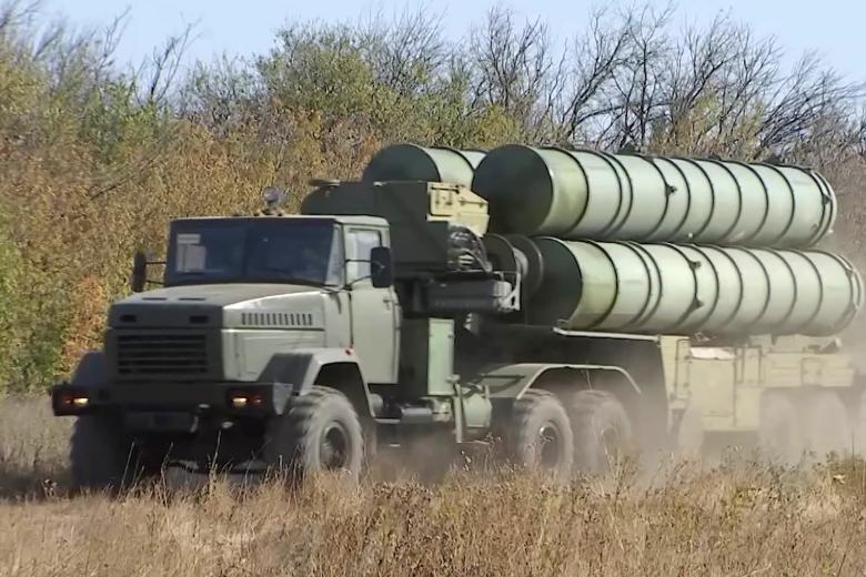 Пусковые установки зенитной ракетной системы С-300П