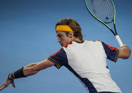 Рублёв и Медведев вышли во второй круг Australian Open