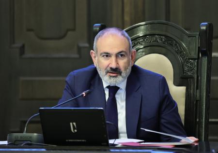Пашинян озвучил ожидания от встречи глав МИД Армении, Азербайджана и РФ