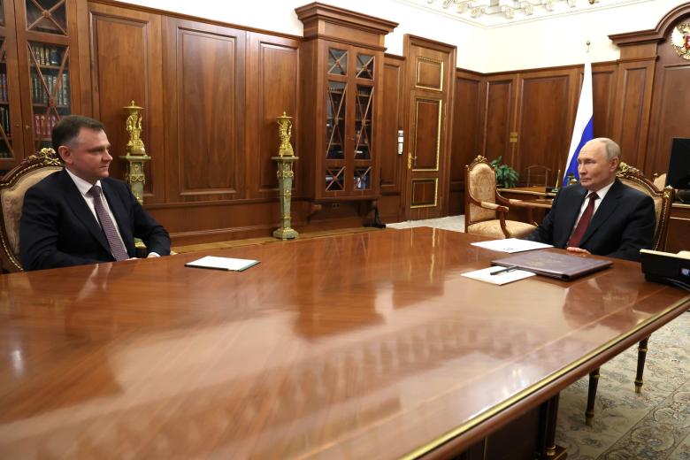 Президент РФ Владимир Путин, Юрий Слюсарь