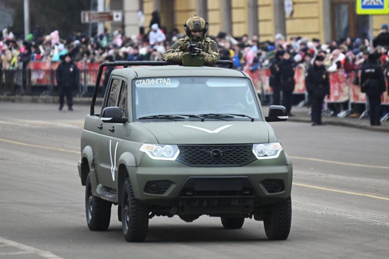Автомобиль УАЗ «Патриот» на параде воинских частей