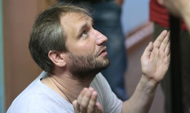 Режиссёр Юрий Быков
