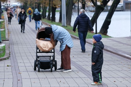 «Будем вымирать»: в Кремле забили тревогу из-за страха многодетности в РФ