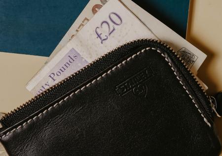 В Британии 67% населения заявили о трудностях с оплатой счетов за свет