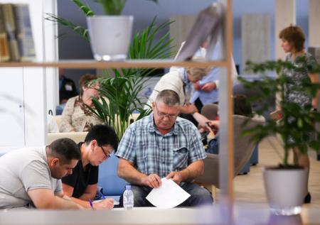Как бы потерять работу: повышенные выплаты безработным могут сохранить