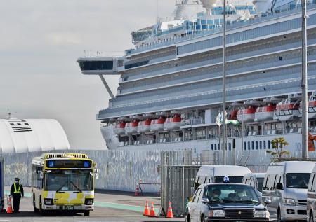Британец с Diamond Princess стал жертвой коронавируса
