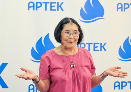 «Самодовольные физиономии»: звезда советского кино раскритиковала Голливуд