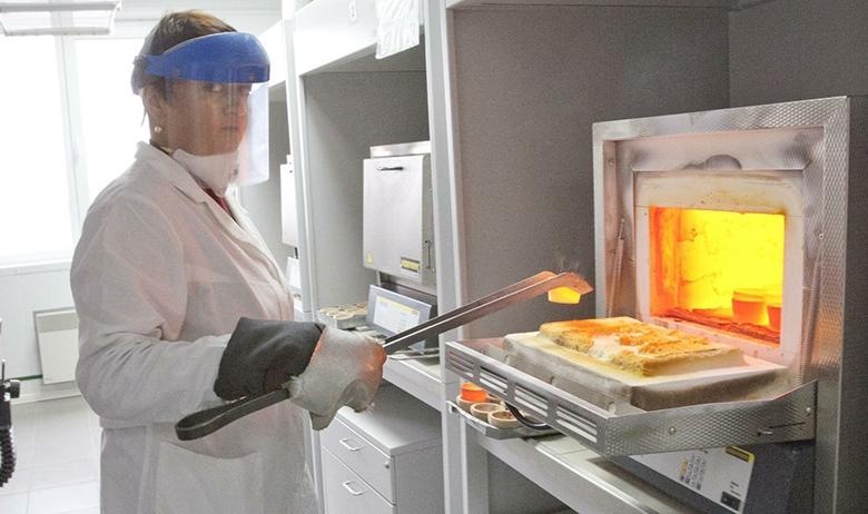 Работа золотодобывающей шахты, Чукотка