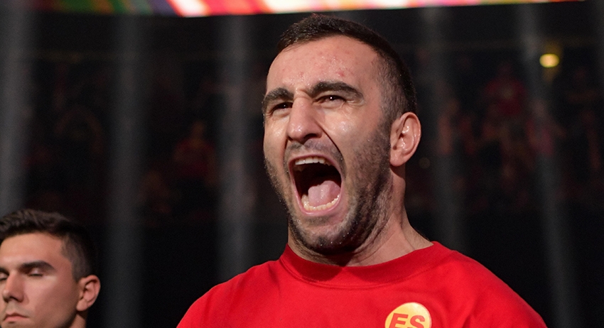 Первый титул чемпиона Европы по версии IBF завоевал в феврале 2014 года
