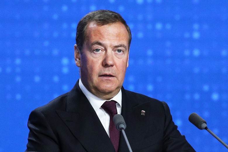 Дмитрий Медведев