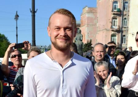 ВС РФ, мнение об СВО, воспитание двоих детей: где сейчас актер Яков Шамшин