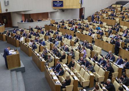 Госдума приняла в первом чтении законопроект о новых кредитных каникулах