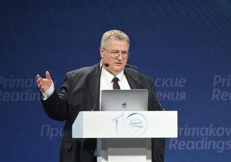 Оверчук заявил, что Россия и Азербайджан развивают экономические связи